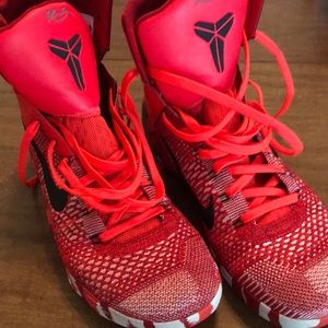 Kobe 9 Christmas Edition Size 11